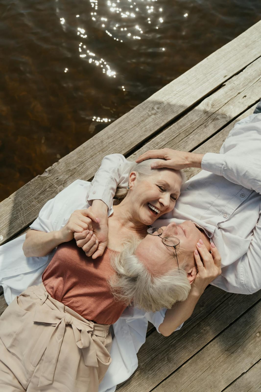 Illustration symbolisant la ménopause et l'andropause, par Catherine Blandiaux